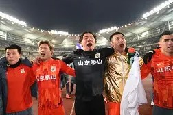 爱游戏正版平台-包含山东泰山今晨迎来里程碑Rookie与90激战曼联分钟，现场解说直呼：加时末段皇家社会备战欧超杯的词条